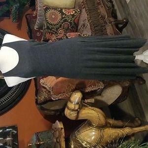 RAQUEL ALLEGRA SCOOP NECK  DRESS..... Designer Size 2.  US: Medium